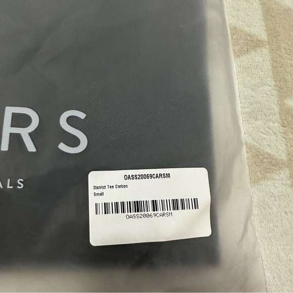 NWOT olivers apparel district tee carbon gray - Picture 4 of 4